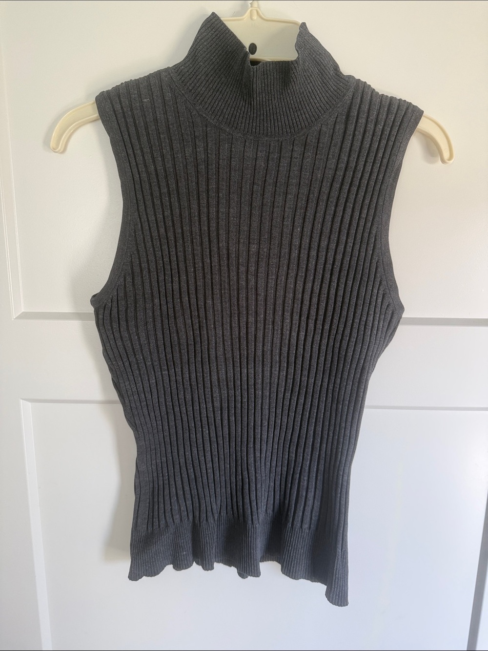 Worthington Dark Gray Ribbed Sleeveless Mock Neck Tank